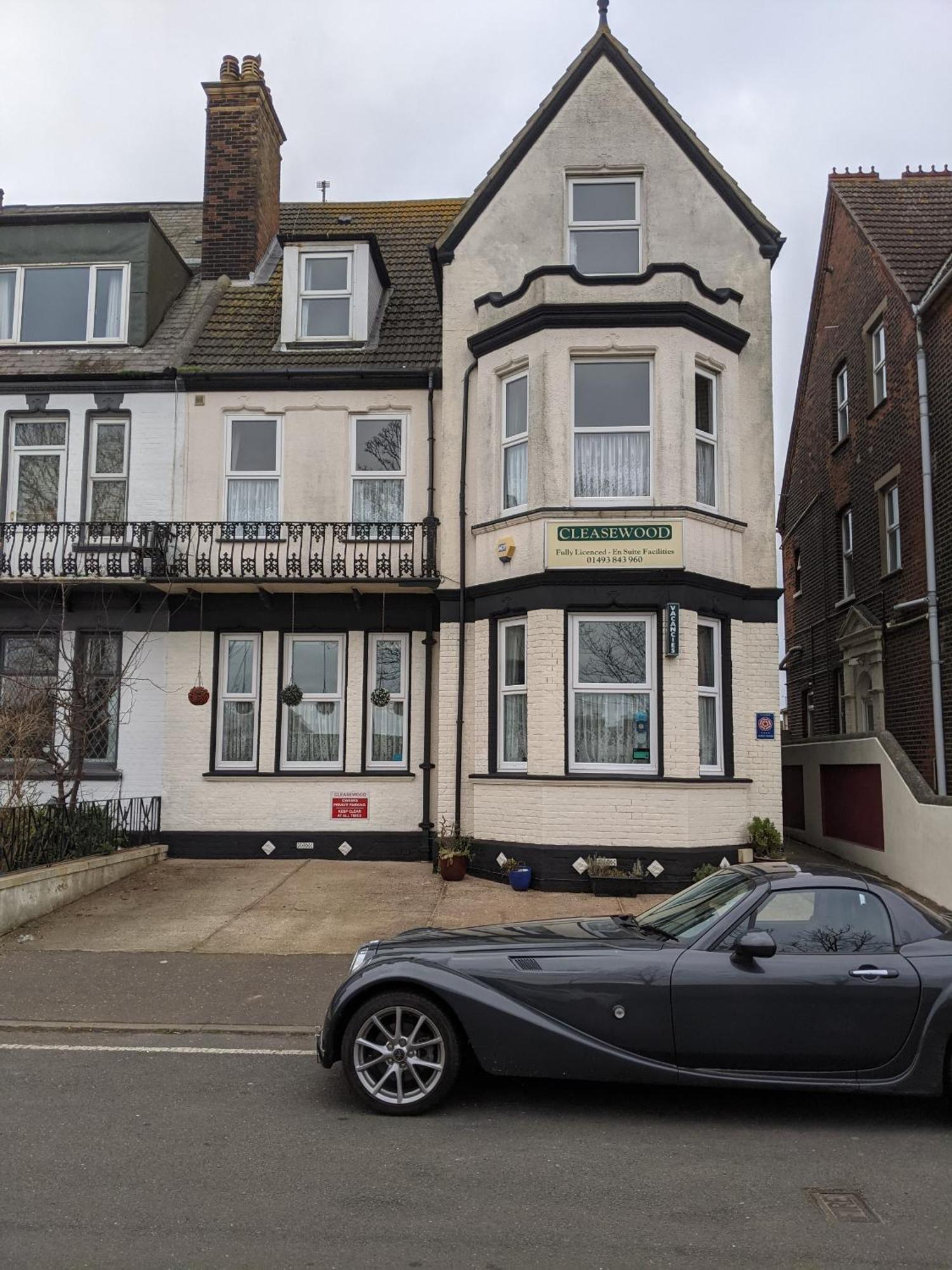 Cleasewood Guest House Great Yarmouth Exterior photo